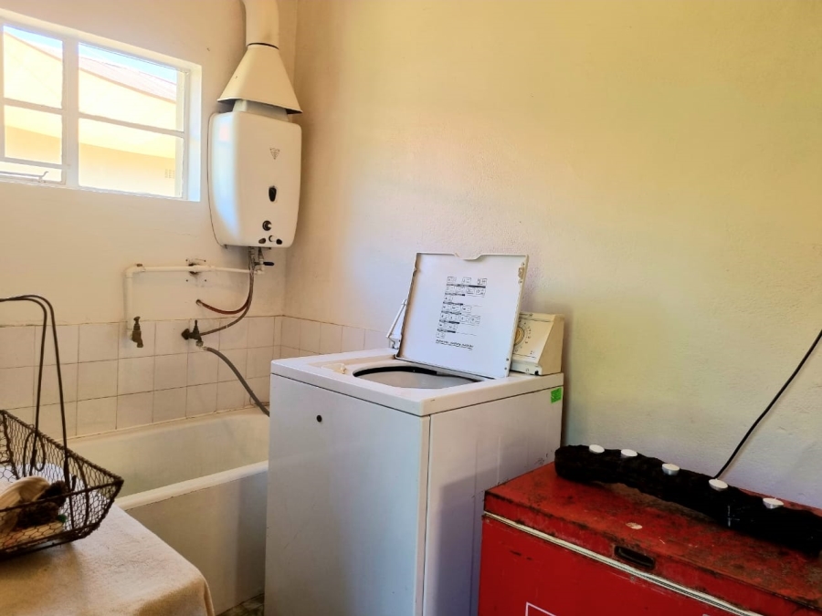 4 Bedroom Property for Sale in Herlear Northern Cape